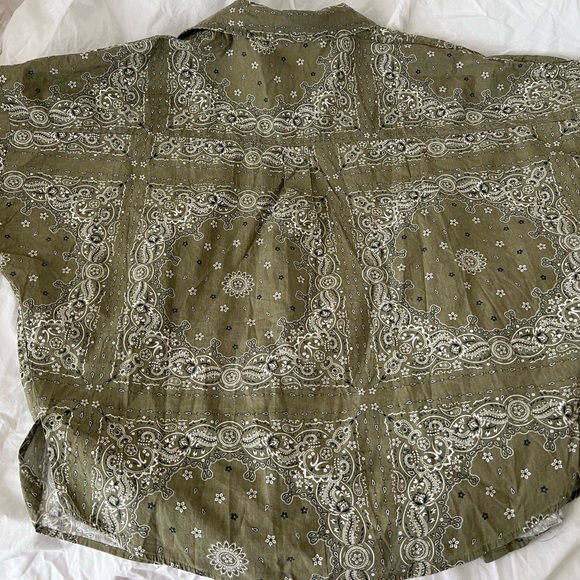 POL/Courts General Store button down - Picture 3 of 5